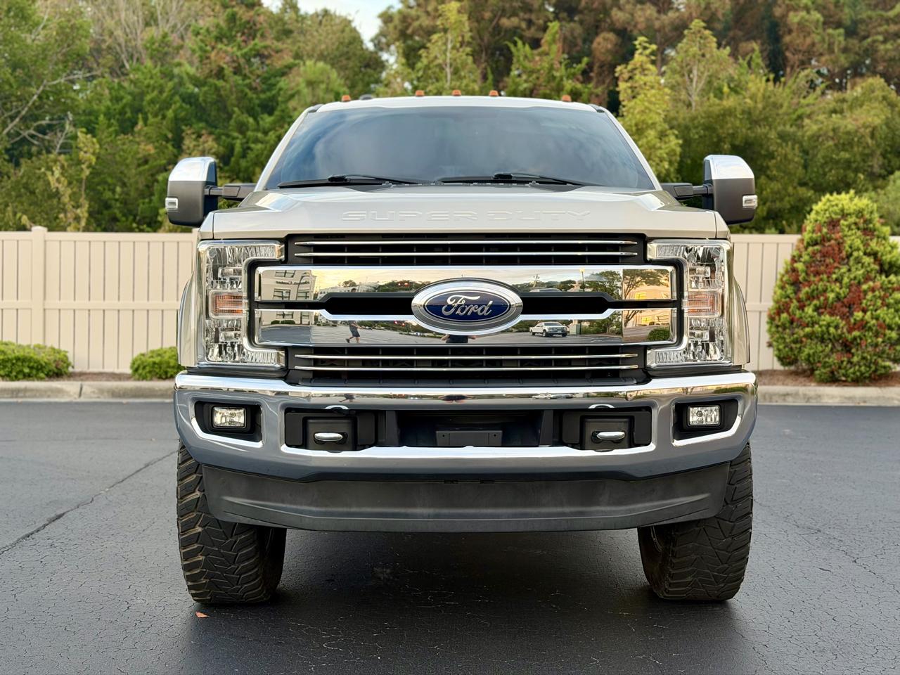 Ford F-250 SD Lariat Crew Cab 4WD 2017