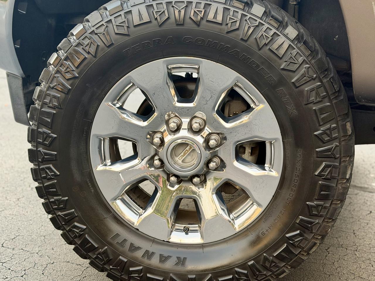 Ford F-250 SD Lariat Crew Cab 4WD 2017