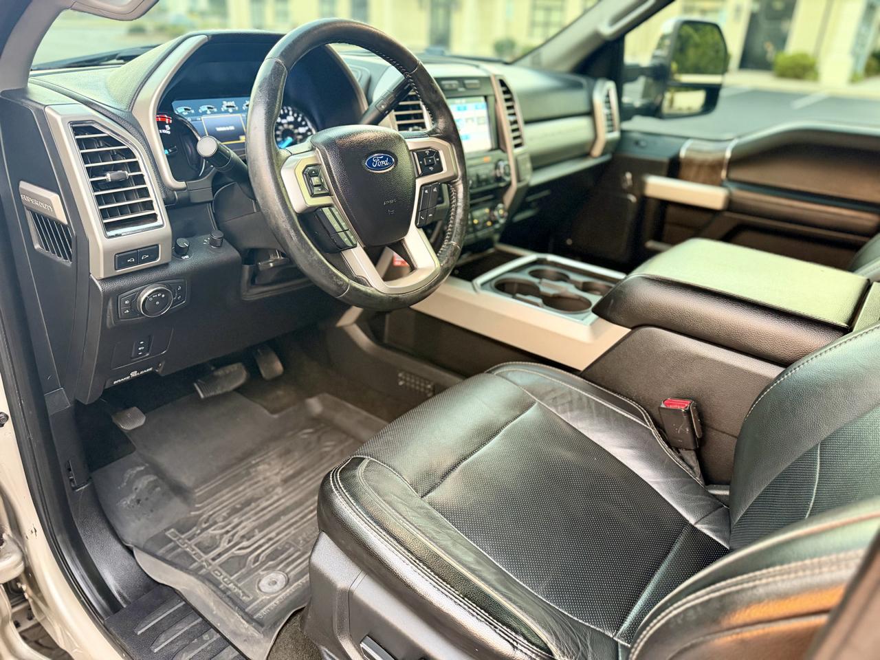 Ford F-250 SD Lariat Crew Cab 4WD 2017