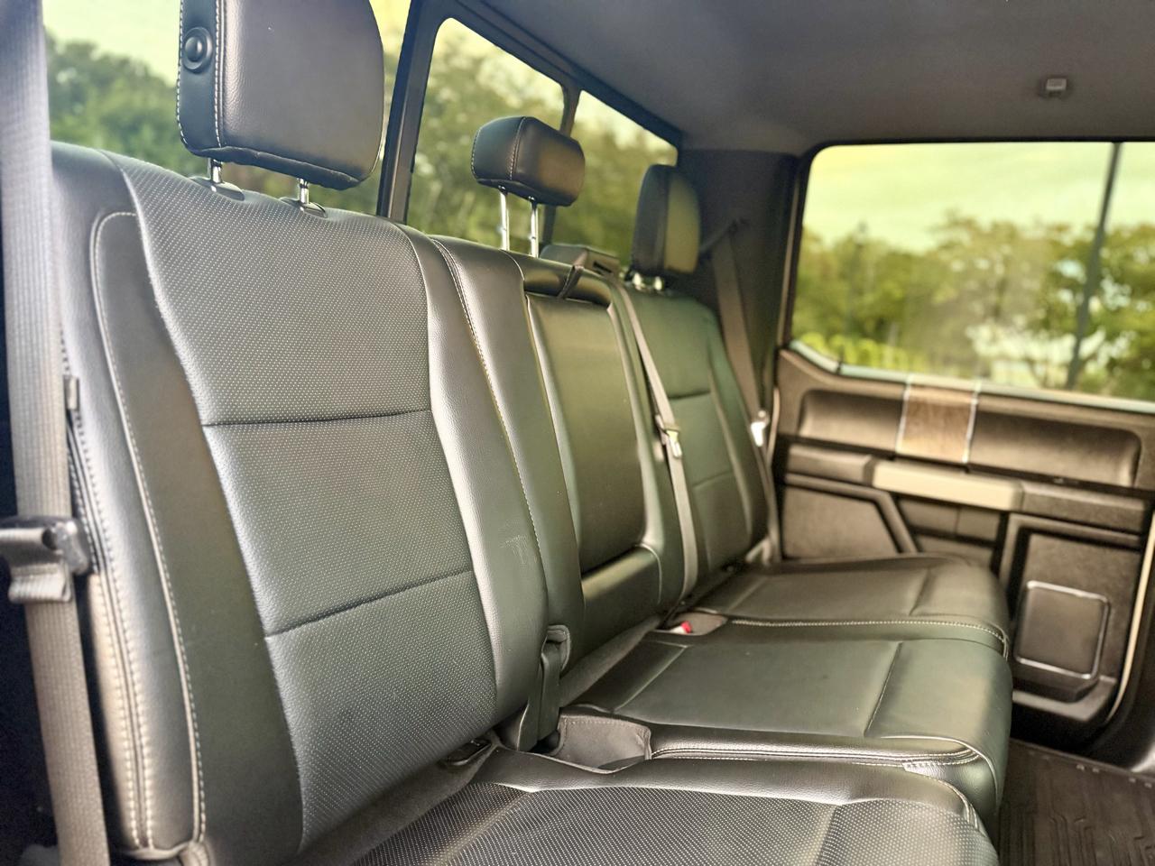 Ford F-250 SD Lariat Crew Cab 4WD 2017