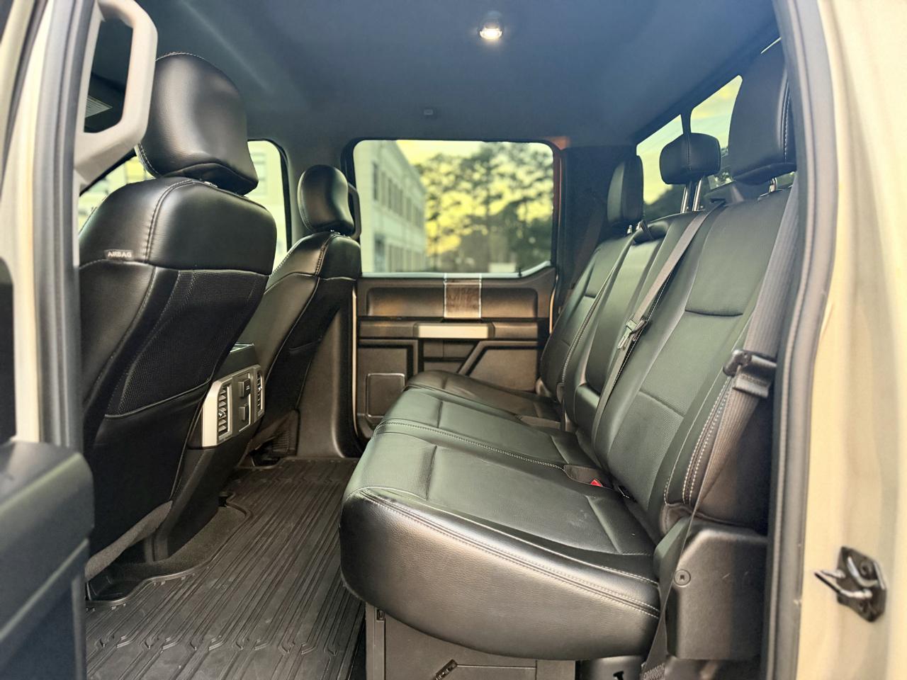 Ford F-250 SD Lariat Crew Cab 4WD 2017
