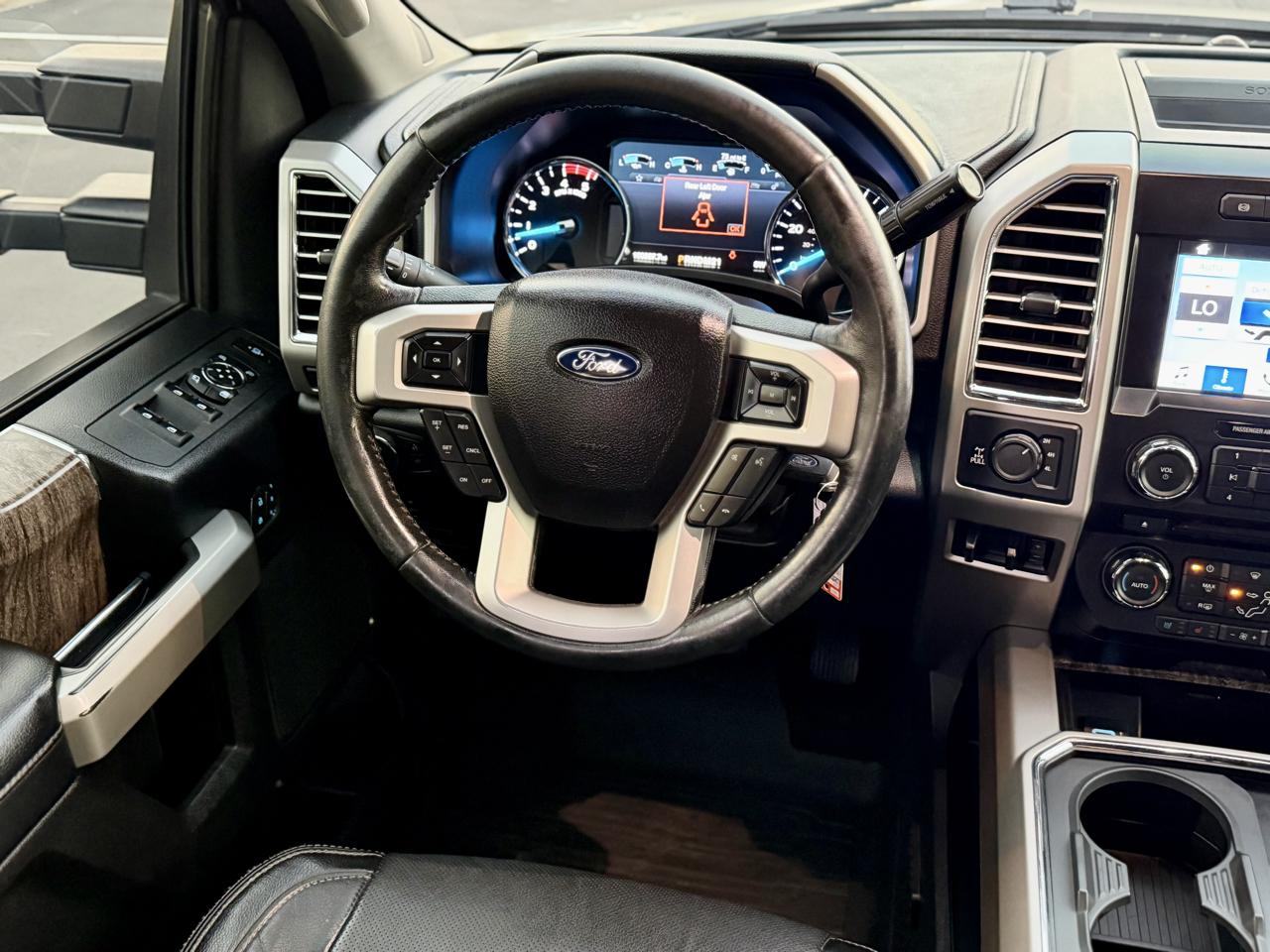 Ford F-250 SD Lariat Crew Cab 4WD 2017
