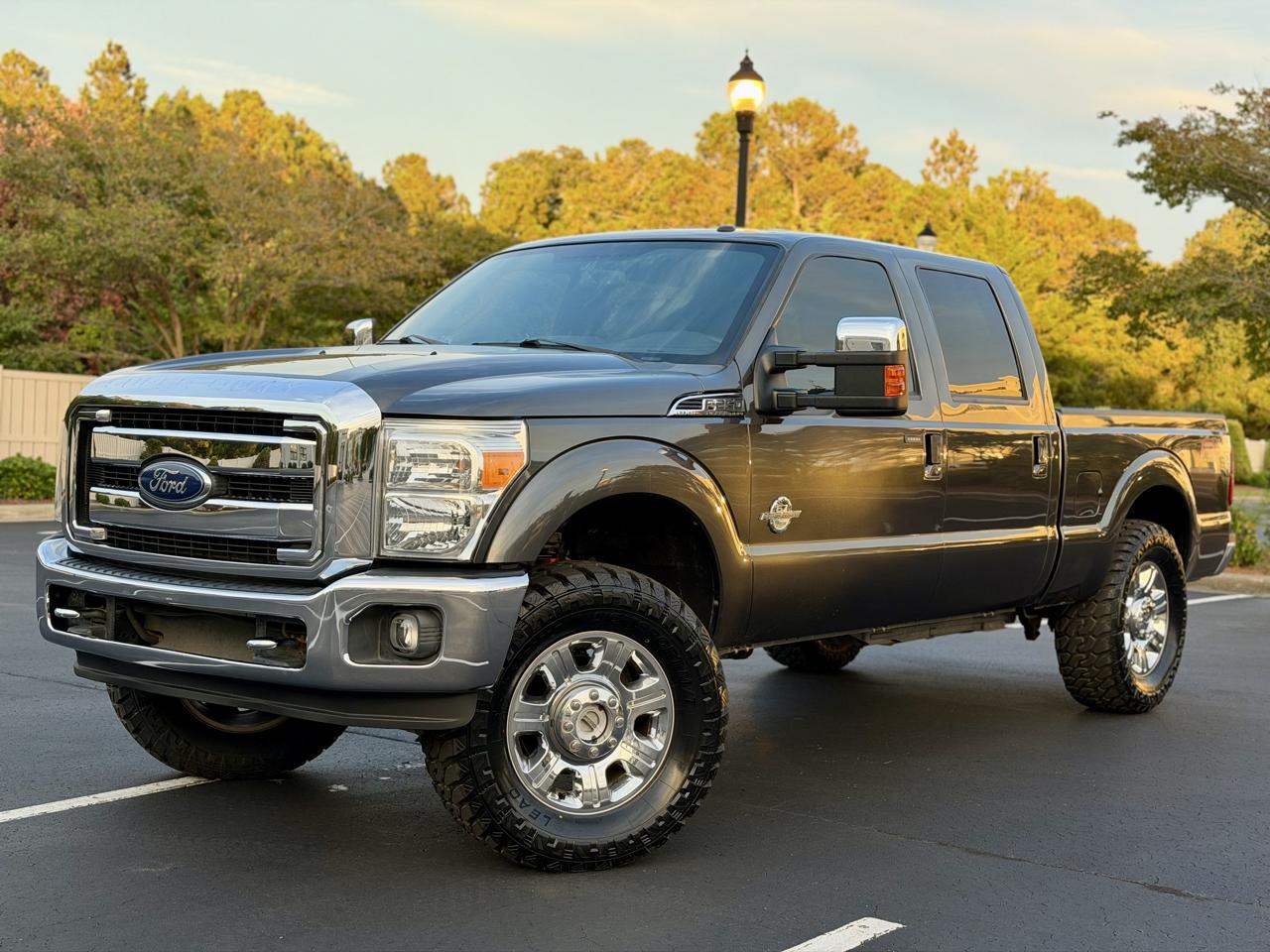 2016 Ford F-250 SD Lariat Crew Cab 4WD