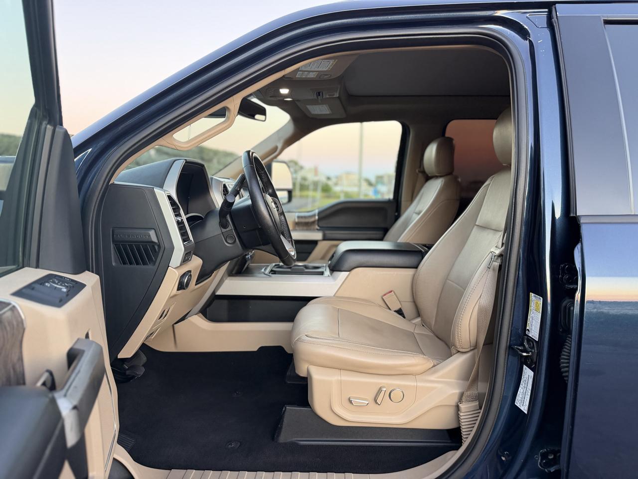 Ford F-250 SD Lariat Crew Cab 4WD 2019