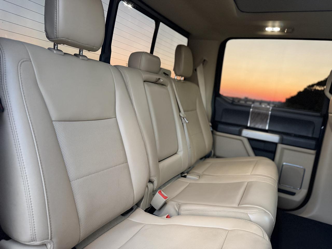 Ford F-250 SD Lariat Crew Cab 4WD 2019