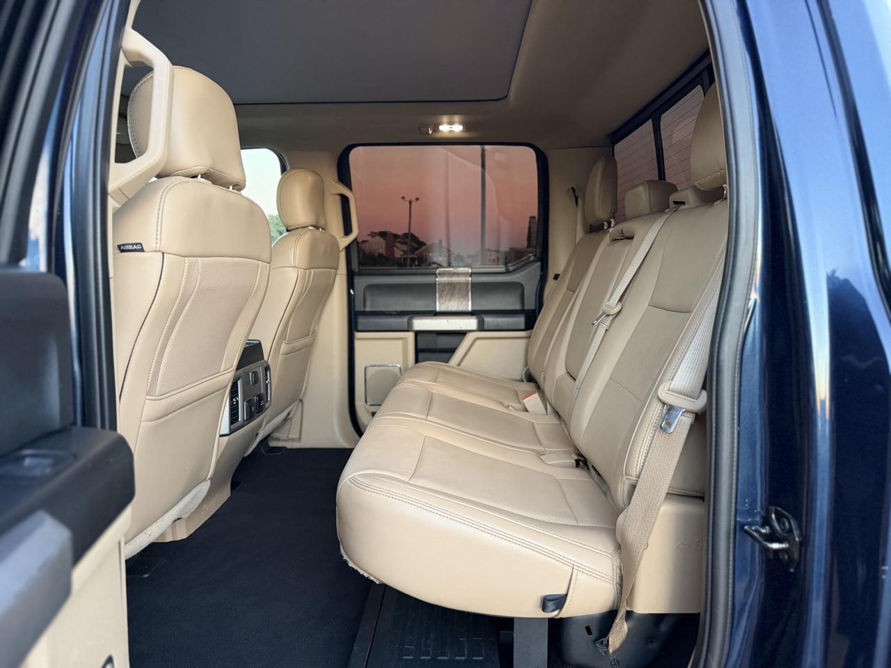 Ford F-250 SD Lariat Crew Cab 4WD 2019