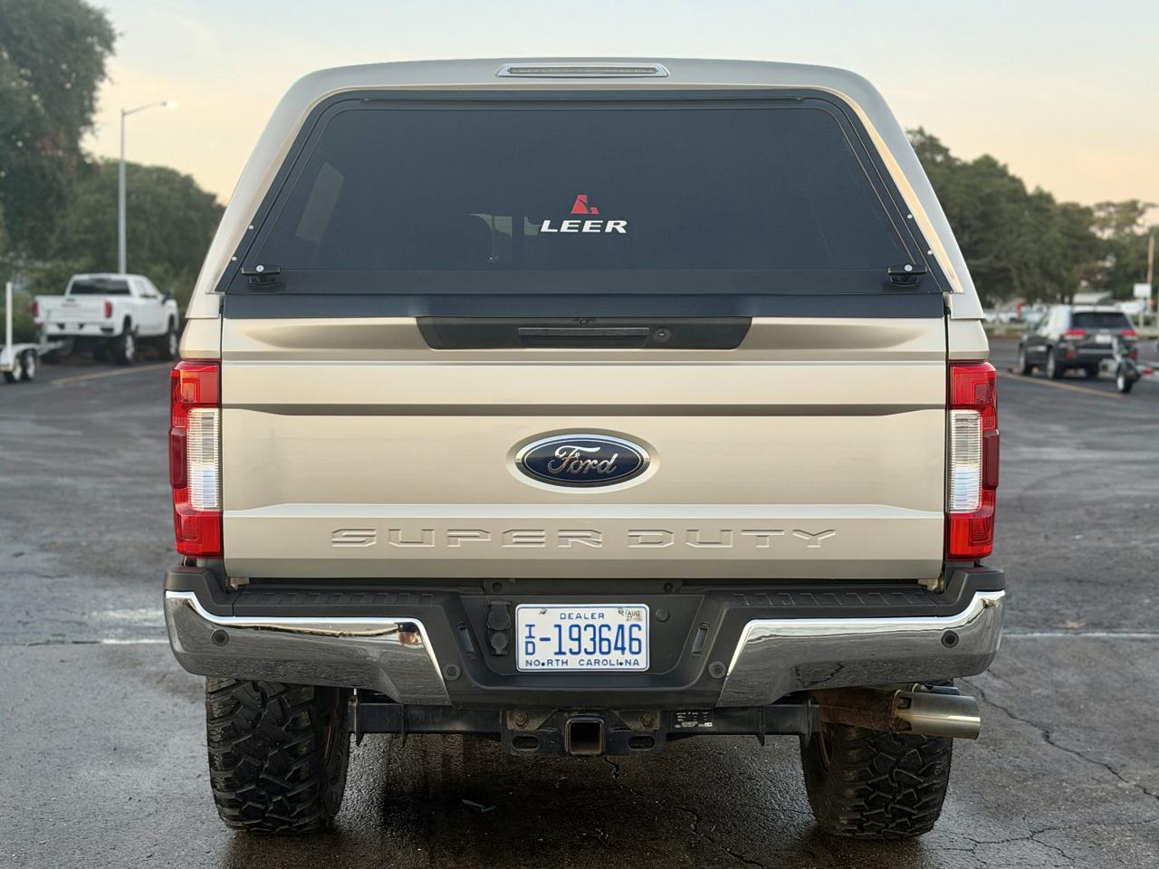 Ford F-250 SD Lariat Crew Cab 4WD 2017