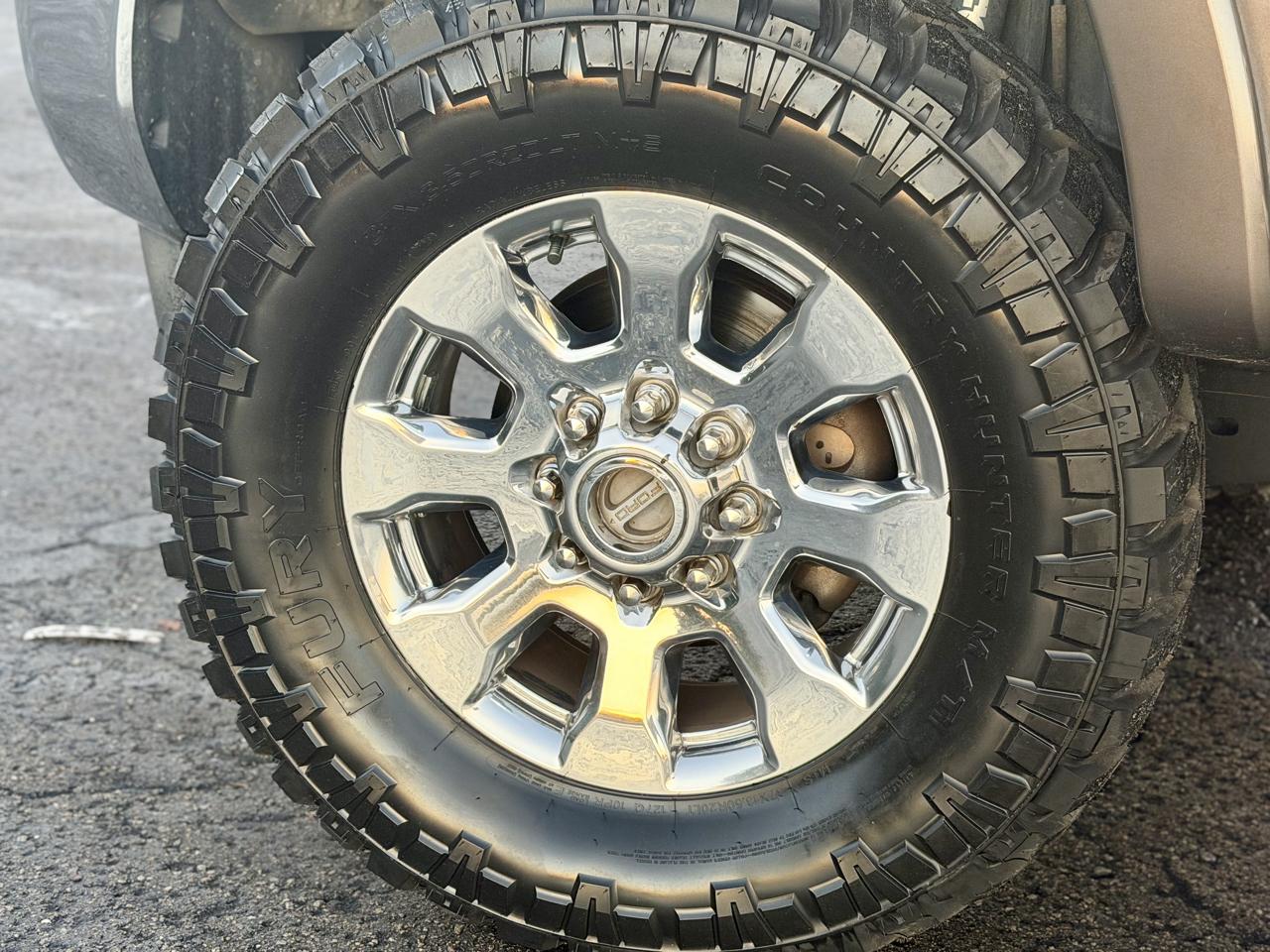 Ford F-250 SD Lariat Crew Cab 4WD 2017