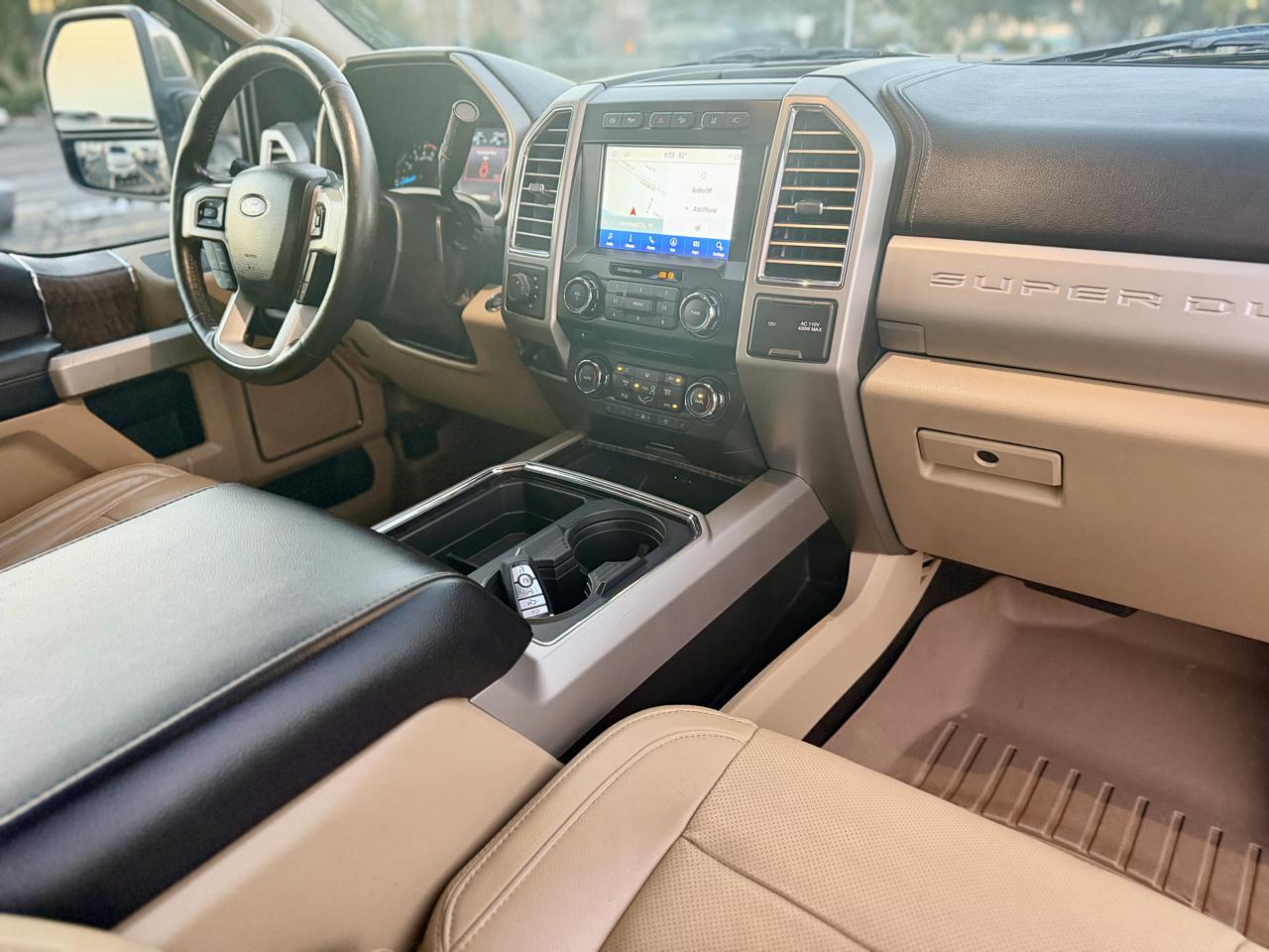 Ford F-250 SD Lariat Crew Cab 4WD 2017