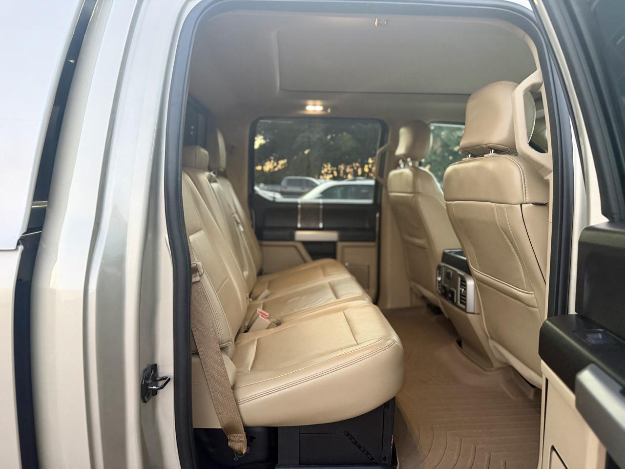 Ford F-250 SD Lariat Crew Cab 4WD 2017