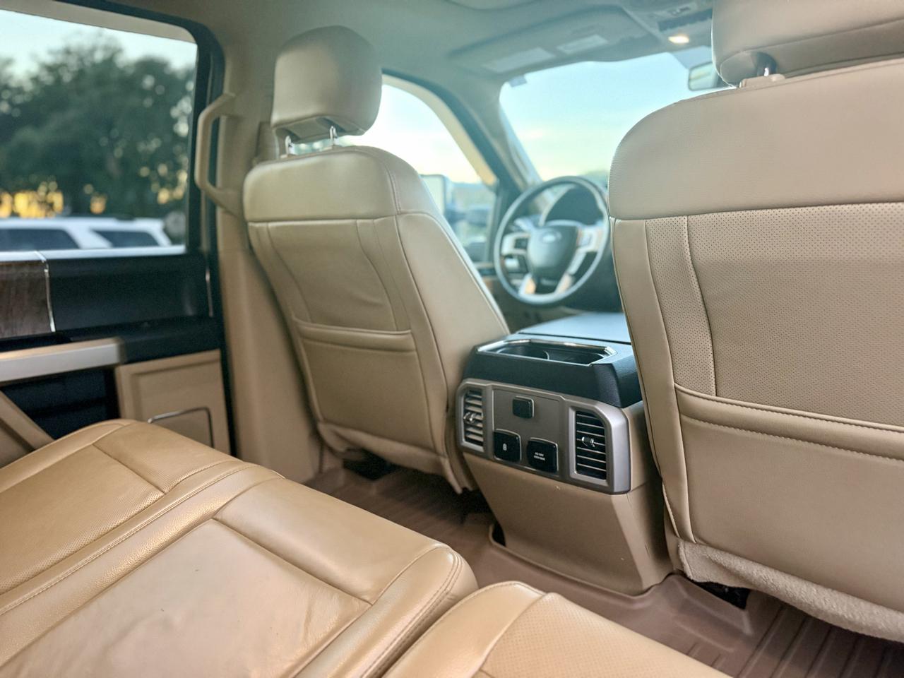 Ford F-250 SD Lariat Crew Cab 4WD 2017
