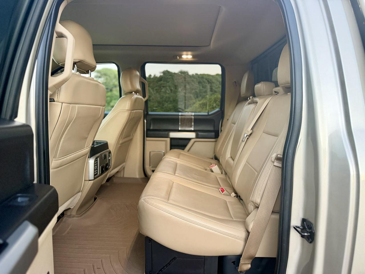 Ford F-250 SD Lariat Crew Cab 4WD 2017