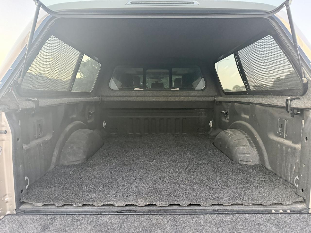 Ford F-250 SD Lariat Crew Cab 4WD 2017