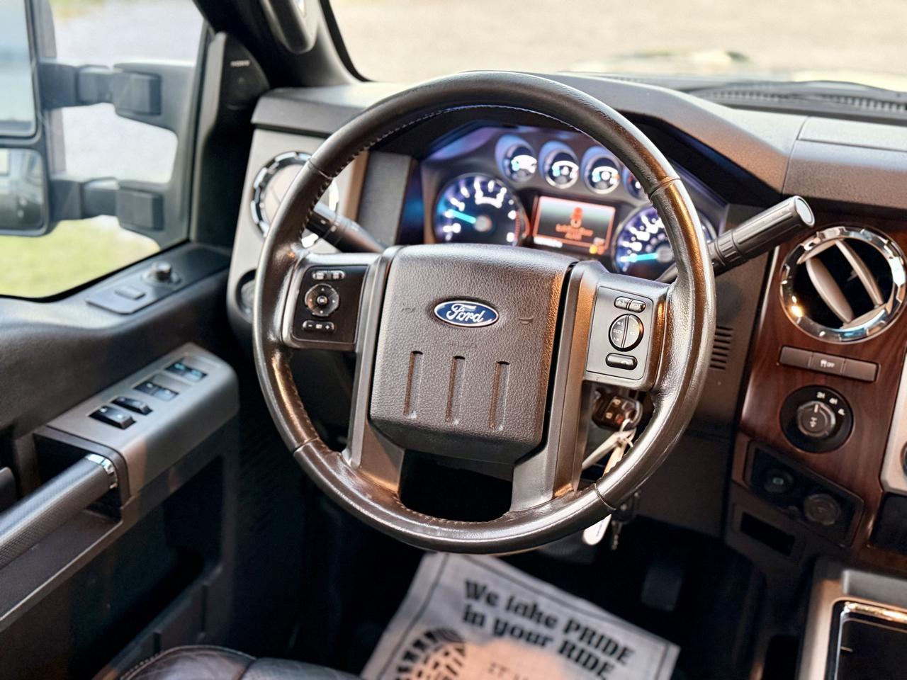 Ford F-250 SD Lariat Crew Cab 4WD 2016