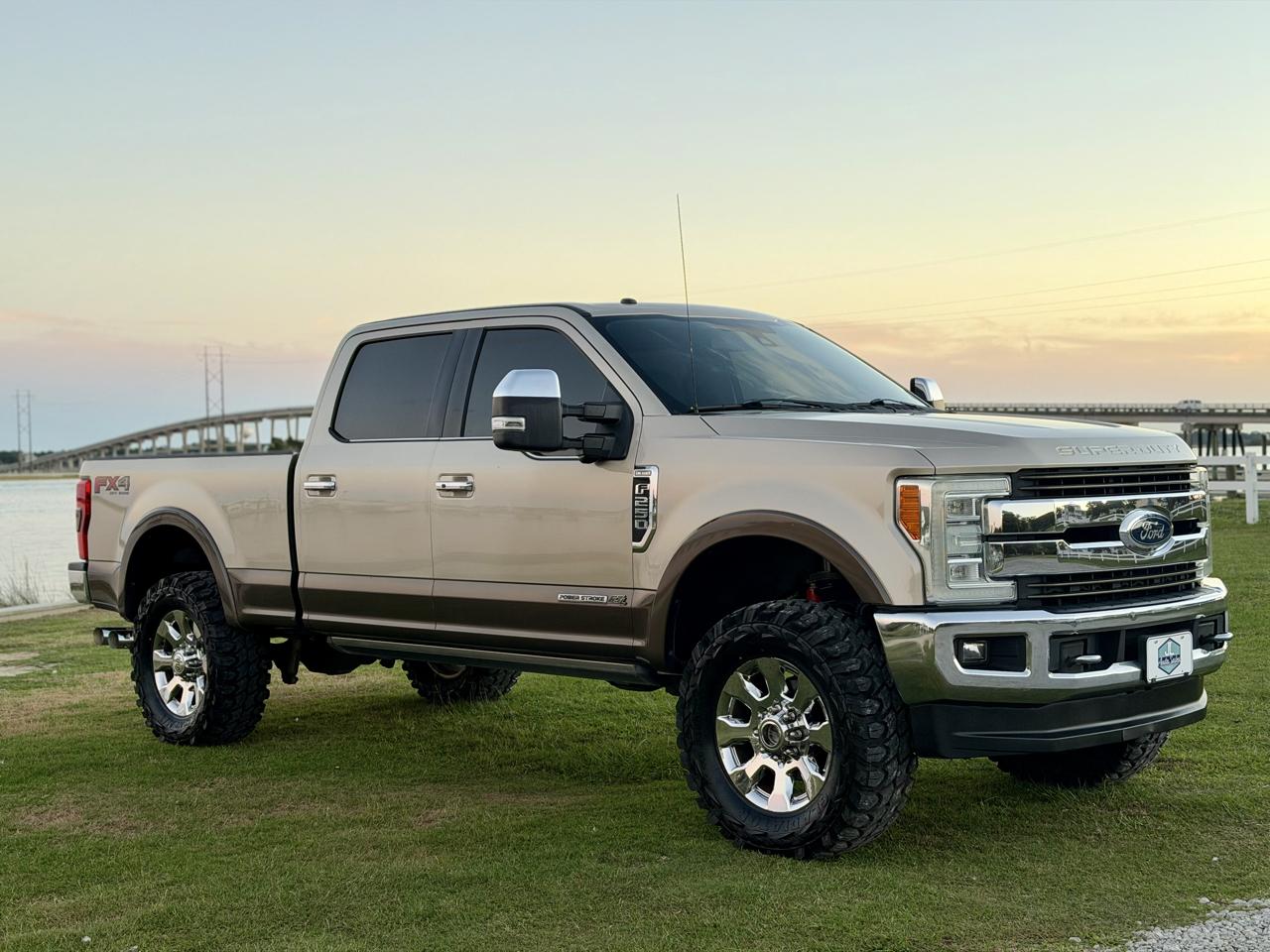 Ford F-250 SD King Ranch Crew Cab 4WD 2017