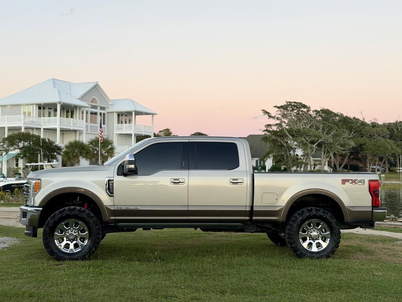 Ford F-250 SD King Ranch Crew Cab 4WD 2017