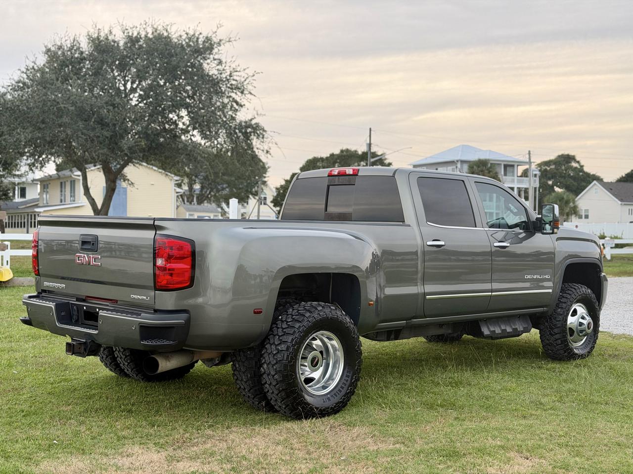 GMC Sierra 3500HD Denali Crew Cab 4WD 2018