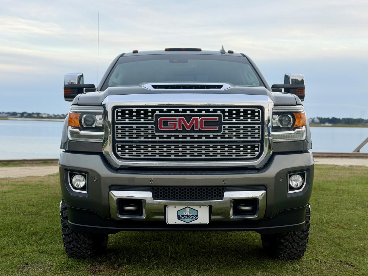 GMC Sierra 3500HD Denali Crew Cab 4WD 2018