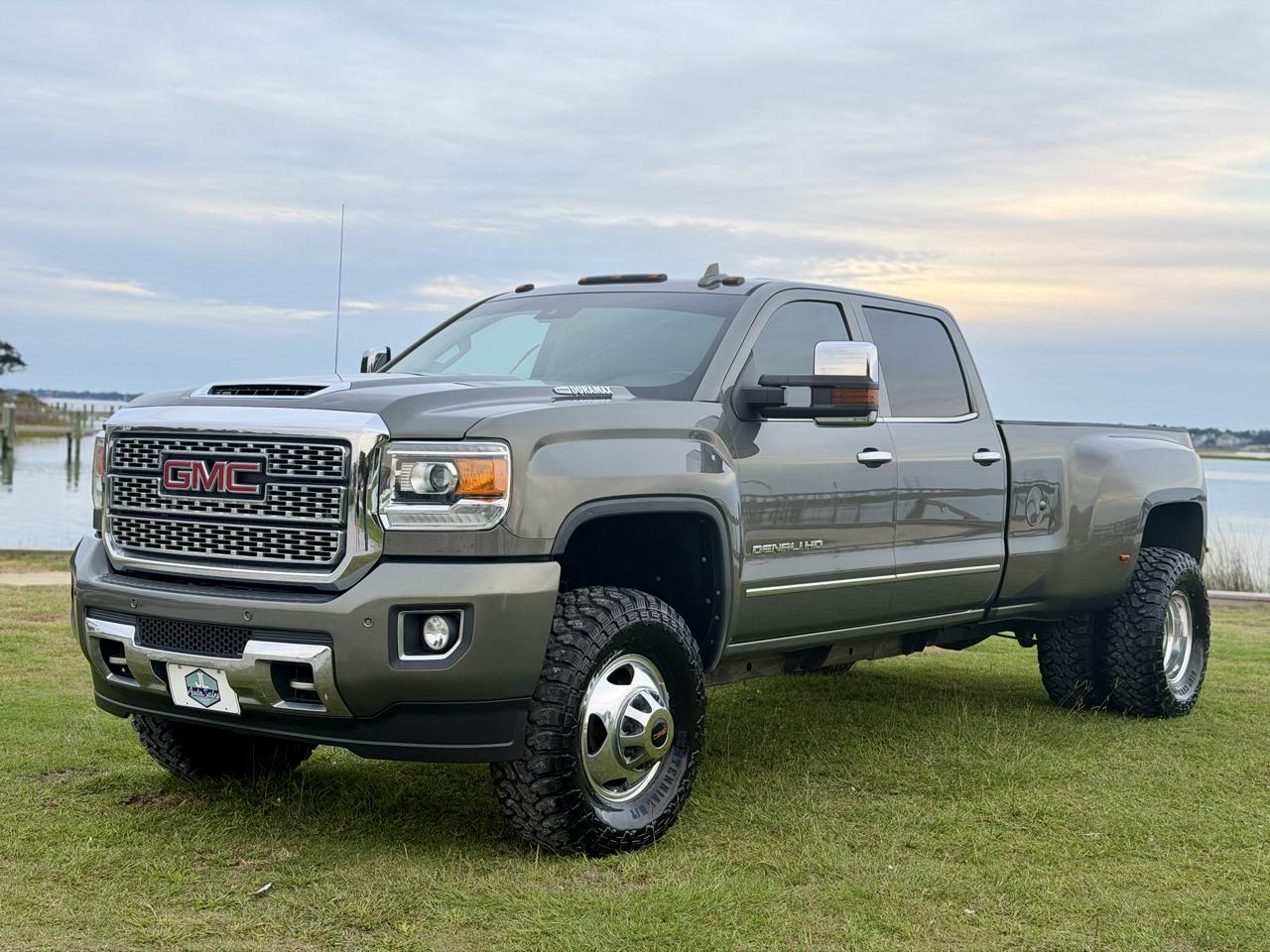 GMC Sierra 3500HD Denali Crew Cab 4WD 2018