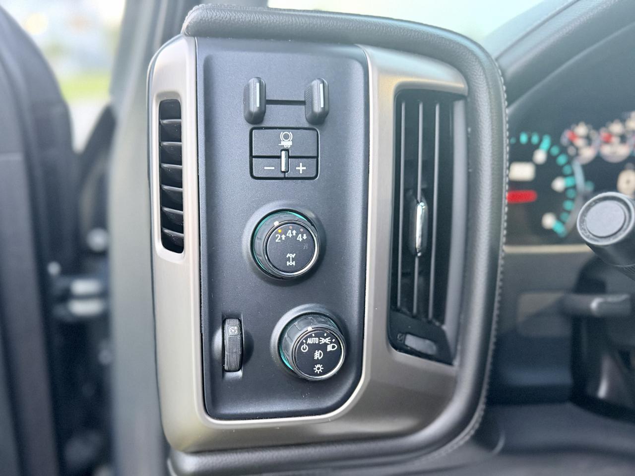 GMC Sierra 3500HD Denali Crew Cab 4WD 2018