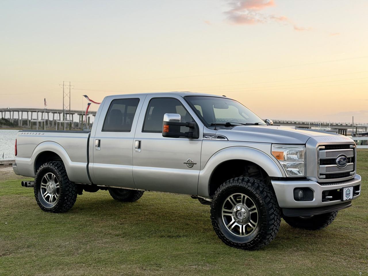 Ford F-250 SD Platinum Crew Cab 4WD 2015
