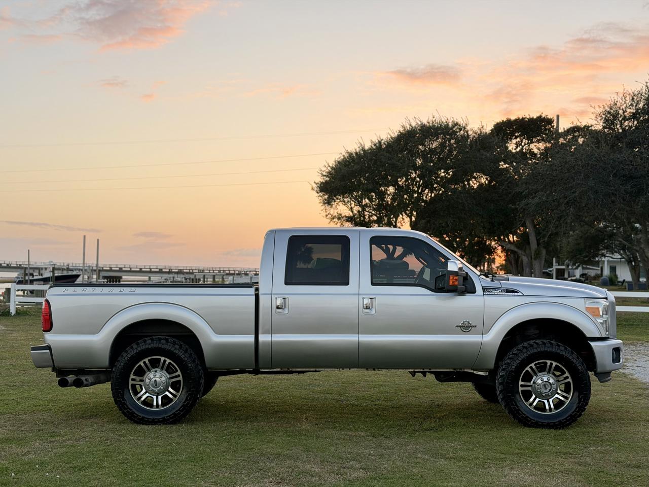 Ford F-250 SD Platinum Crew Cab 4WD 2015