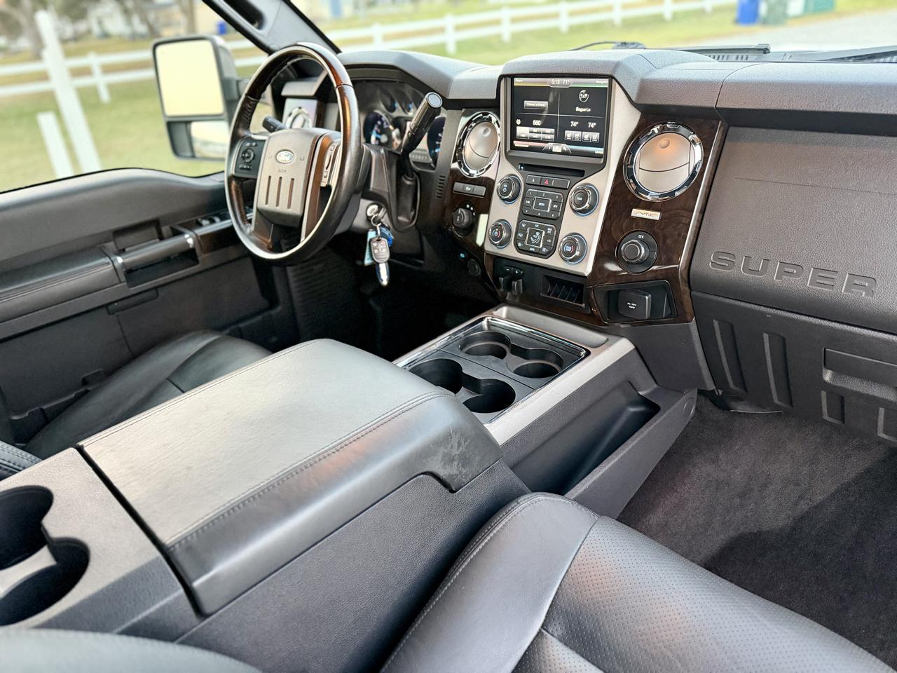 Ford F-250 SD Platinum Crew Cab 4WD 2015