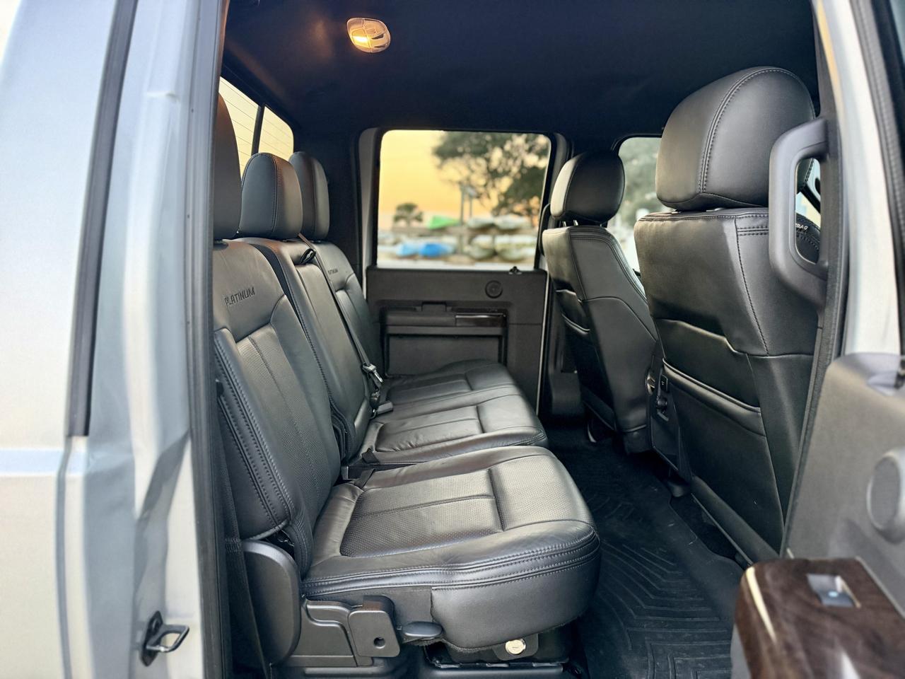 Ford F-250 SD Platinum Crew Cab 4WD 2015