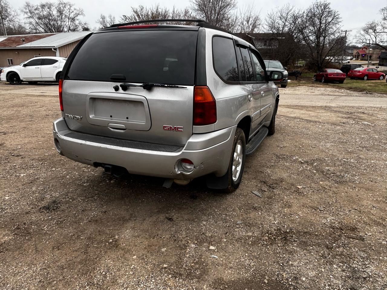 GMC Envoy SLE 2WD 2005