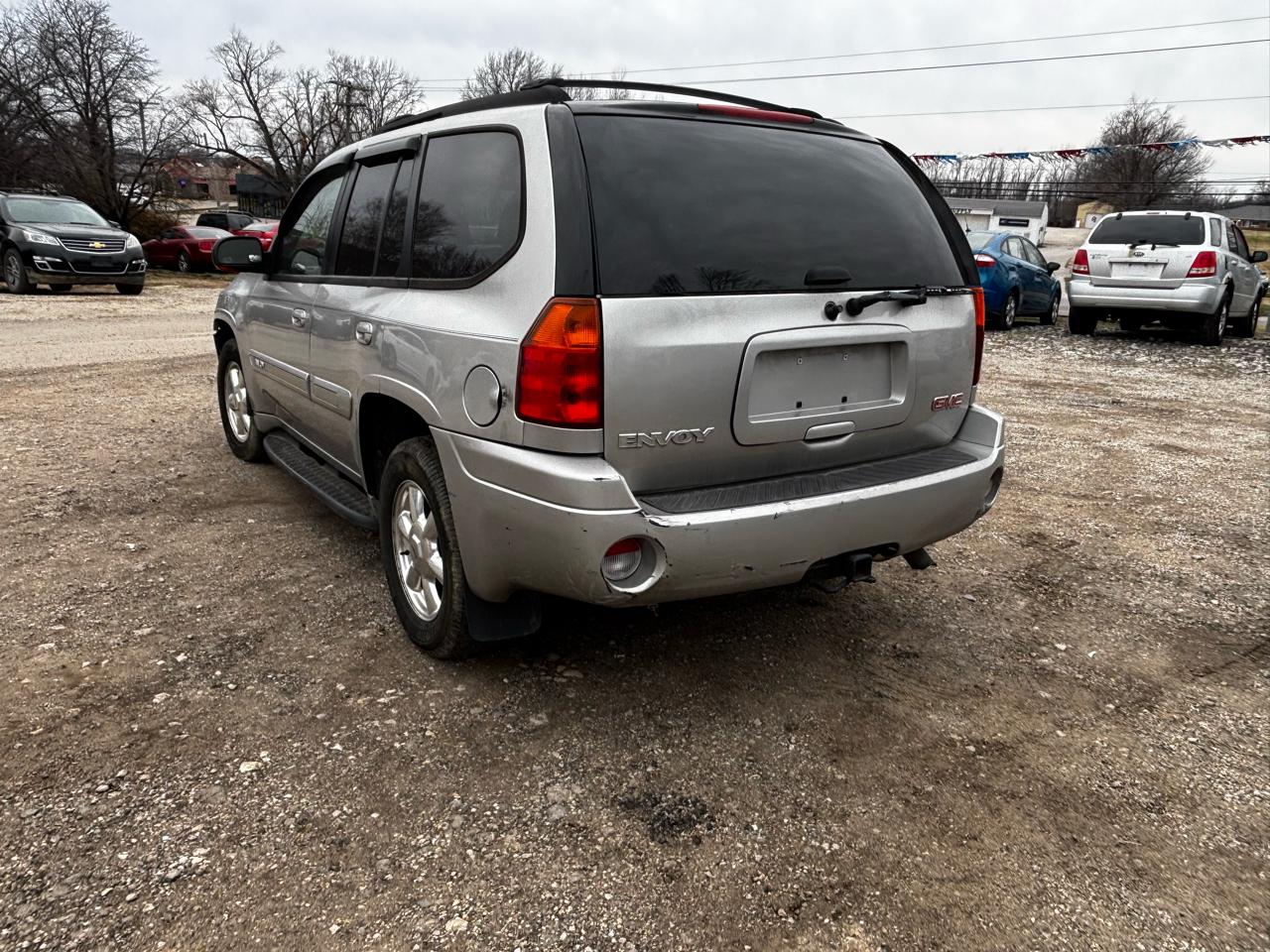 GMC Envoy SLE 2WD 2005
