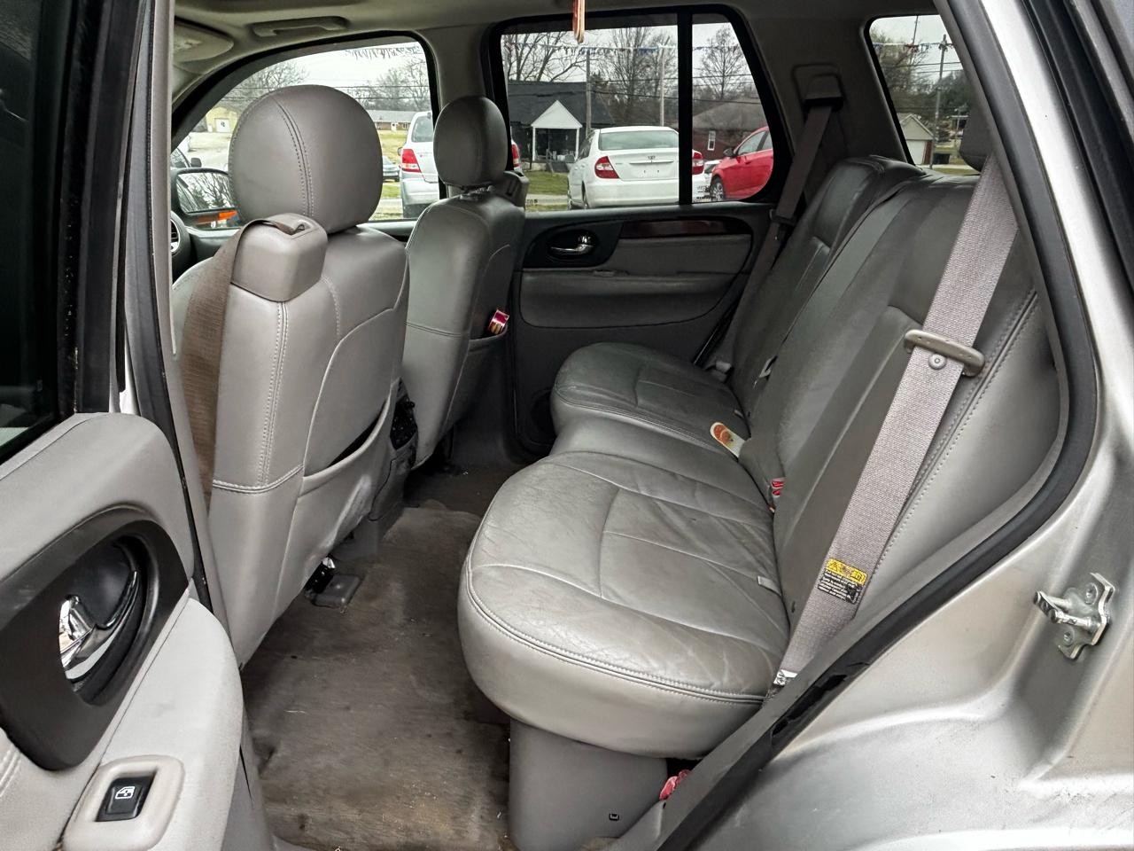 GMC Envoy SLE 2WD 2005