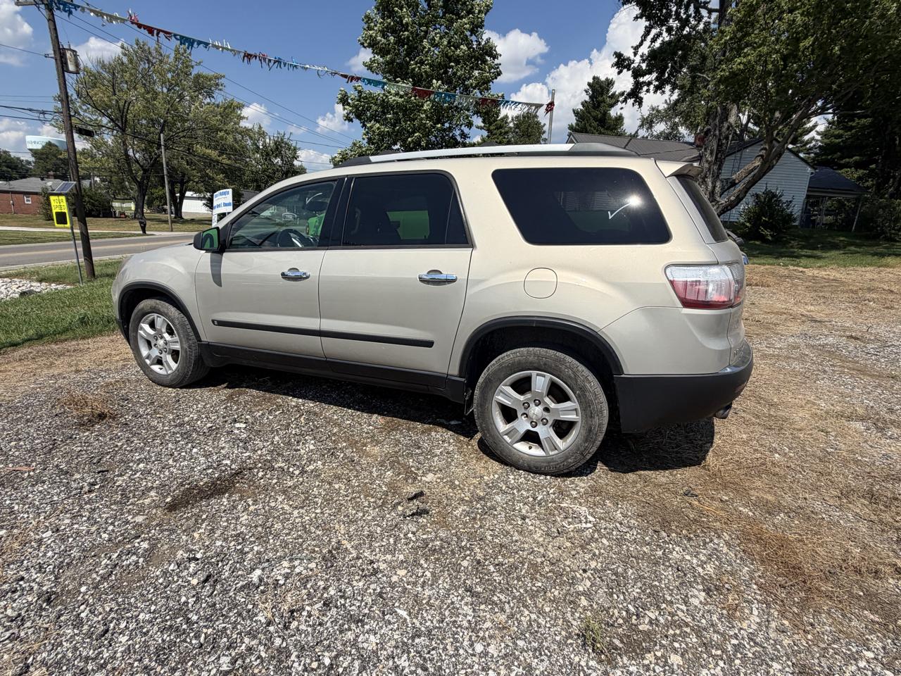 GMC Acadia SL FWD 2010