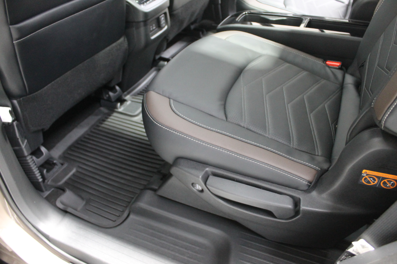 Nissan Pathfinder Platinum 4WD 2023