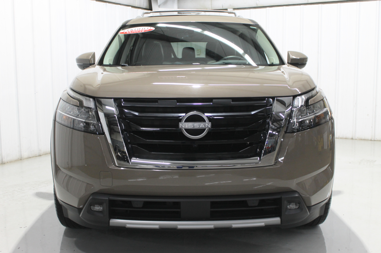 Nissan Pathfinder Platinum 4WD 2023