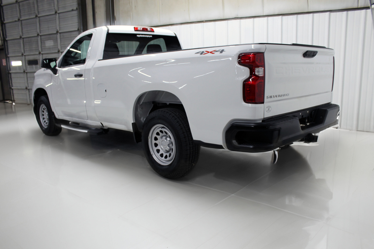 Chevrolet Silverado 1500 4WD Reg Cab 140" Work Truck 2022