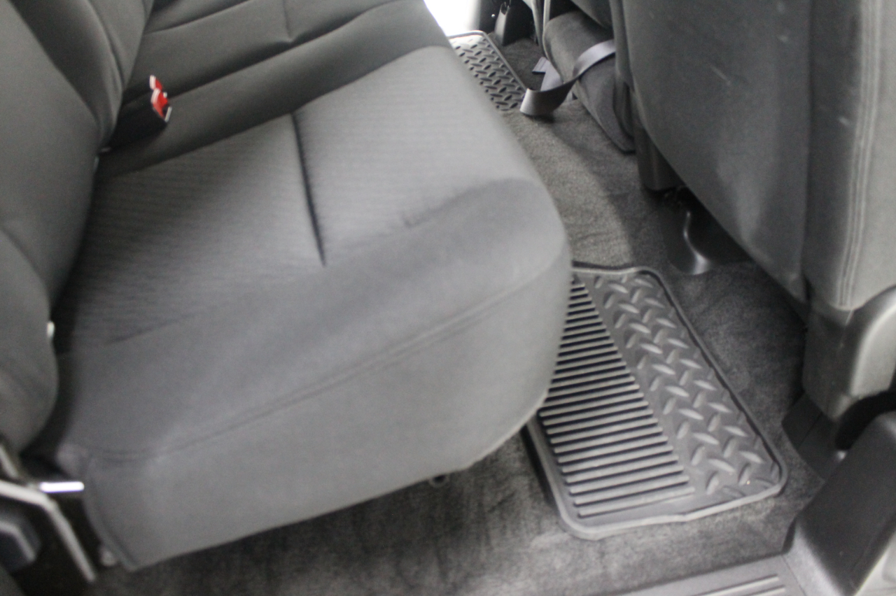 Chevrolet Silverado 1500 2WD Ext Cab 143.5" LS 2010