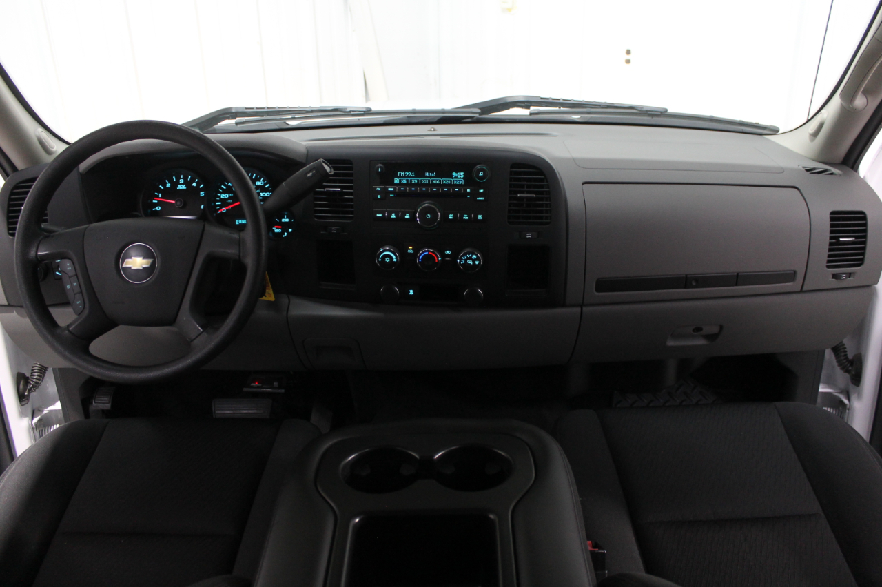 Chevrolet Silverado 1500 2WD Ext Cab 143.5" LS 2010