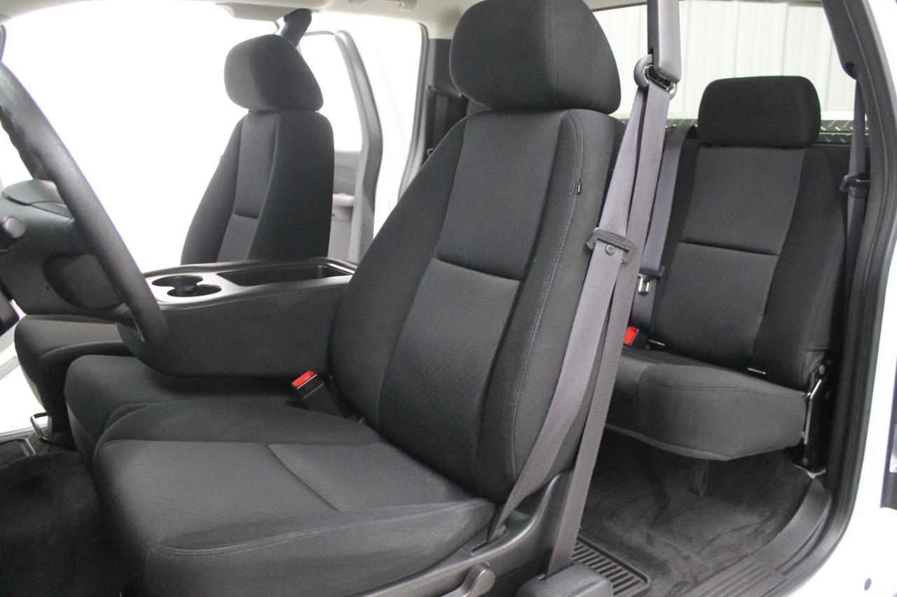 Chevrolet Silverado 1500 2WD Ext Cab 143.5" LS 2010