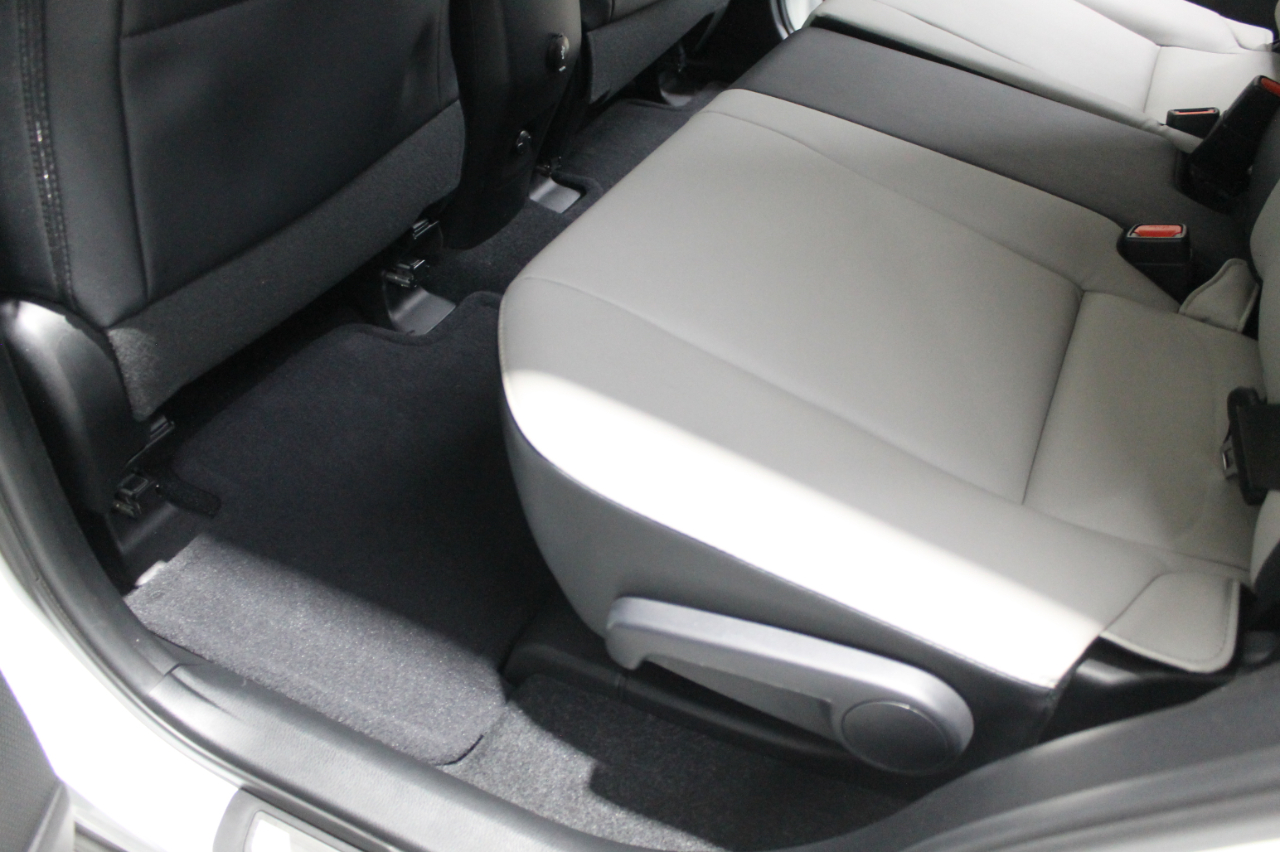 Toyota RAV4 Limited FWD (Natl) 2018