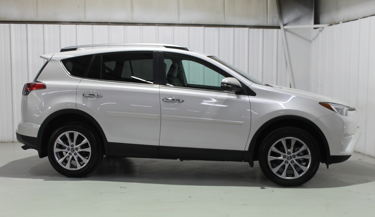 Toyota RAV4 Limited FWD (Natl) 2018