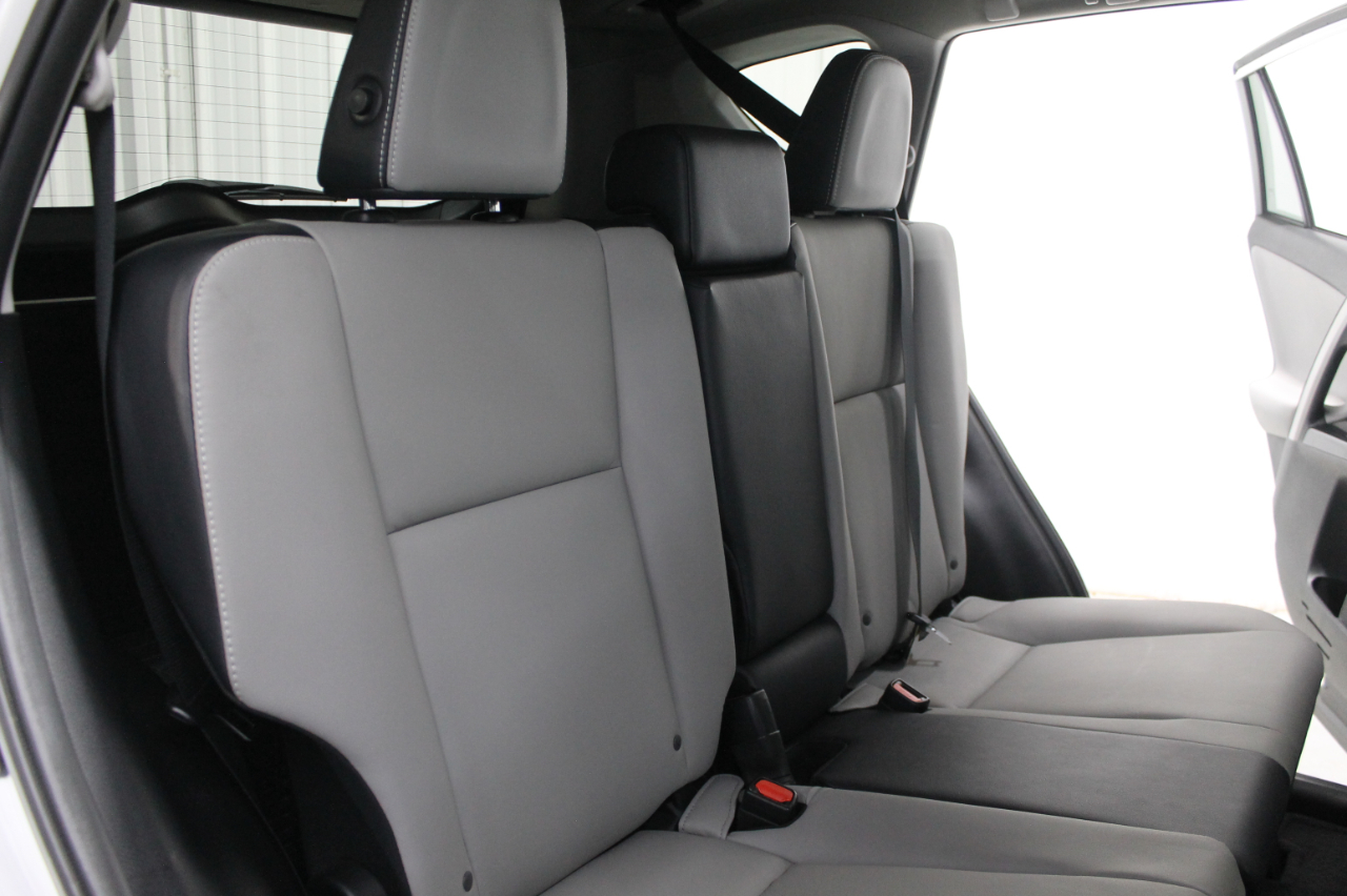 Toyota RAV4 Limited FWD (Natl) 2018