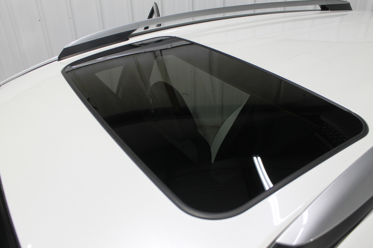 Toyota RAV4 Limited FWD (Natl) 2018