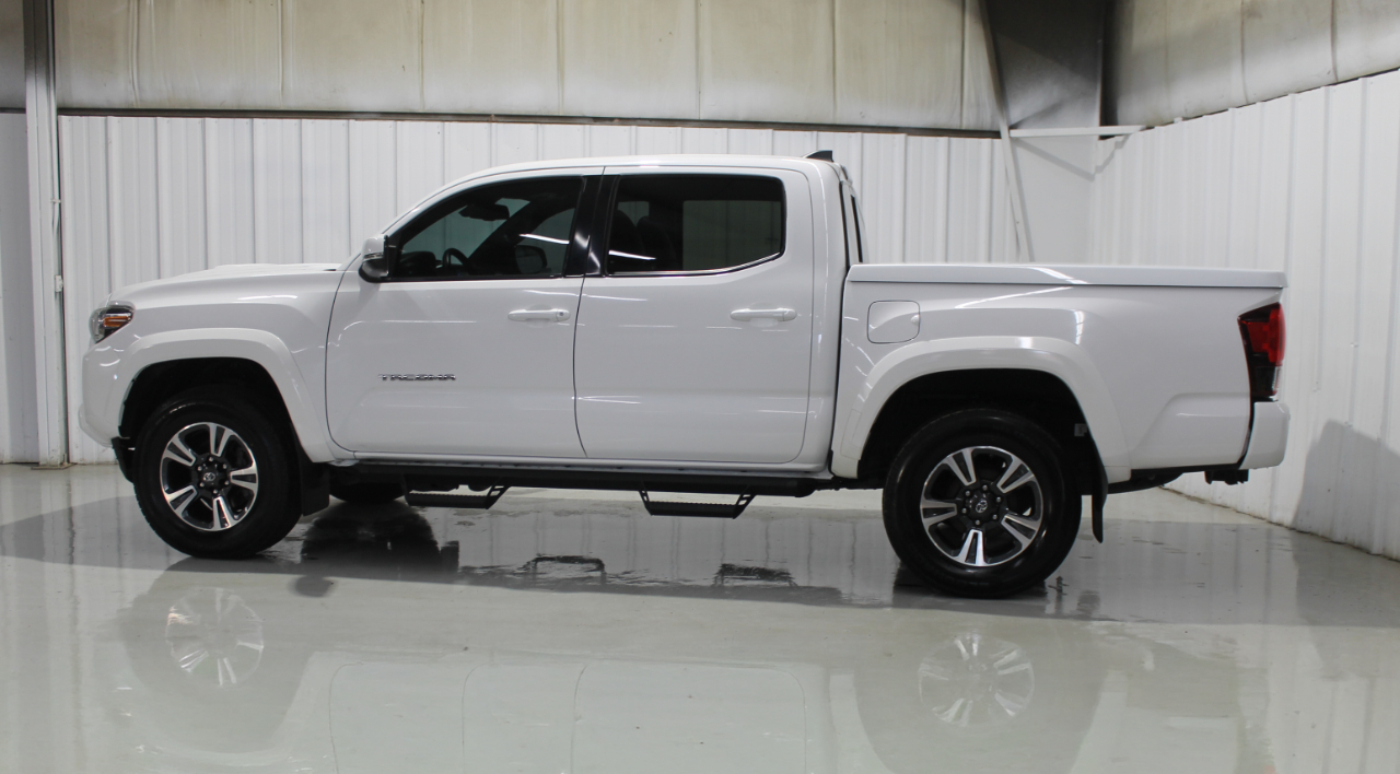 Toyota Tacoma TRD Off Road Double Cab 5' Bed V6 4x4 MT (Natl) 2018