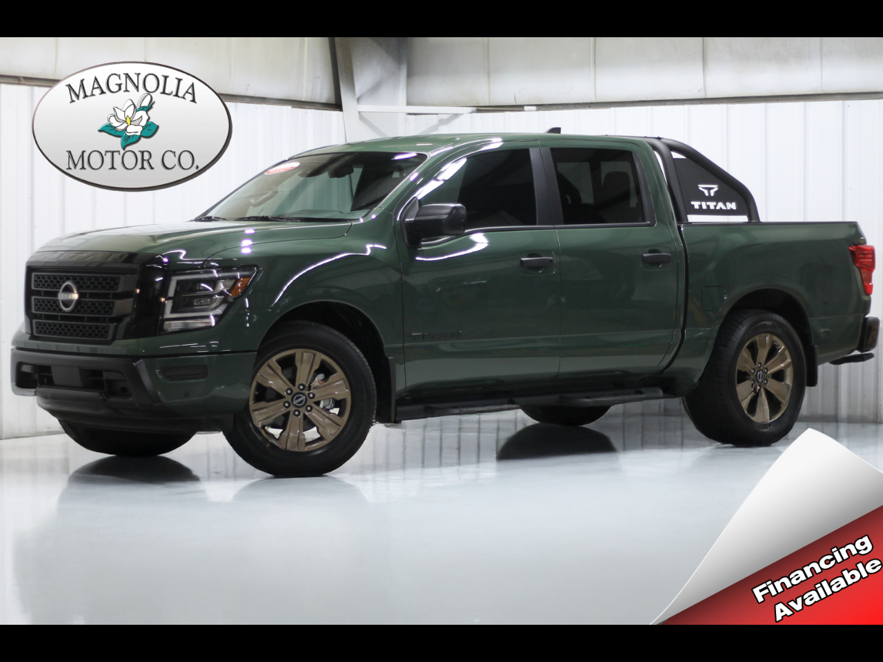 Nissan Titan 4x2 Crew Cab SV 2024