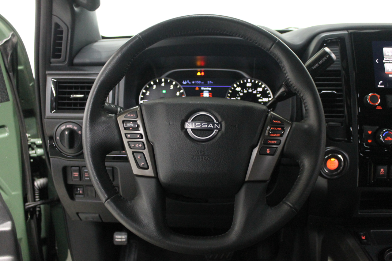 Nissan Titan 4x2 Crew Cab SV 2024