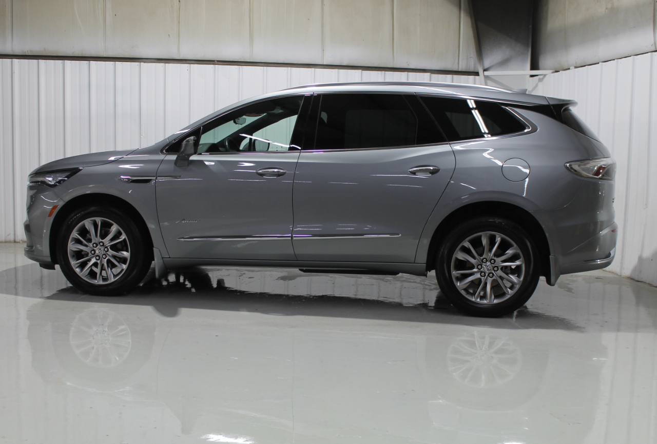Buick Enclave AWD 4dr Avenir 2023