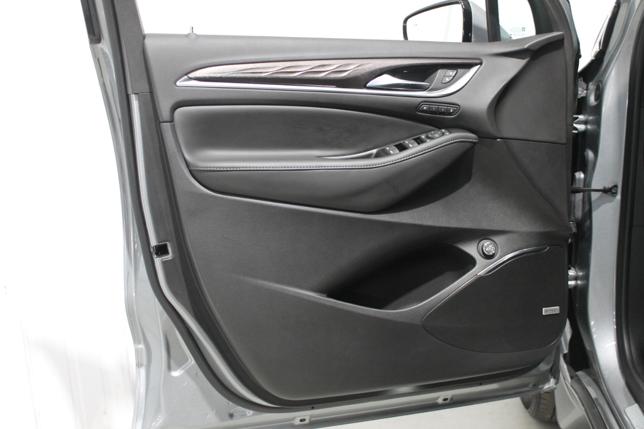 Buick Enclave AWD 4dr Avenir 2023