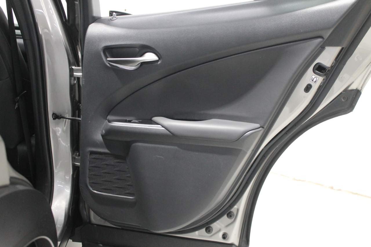 Lexus UX UX 200 FWD 2020