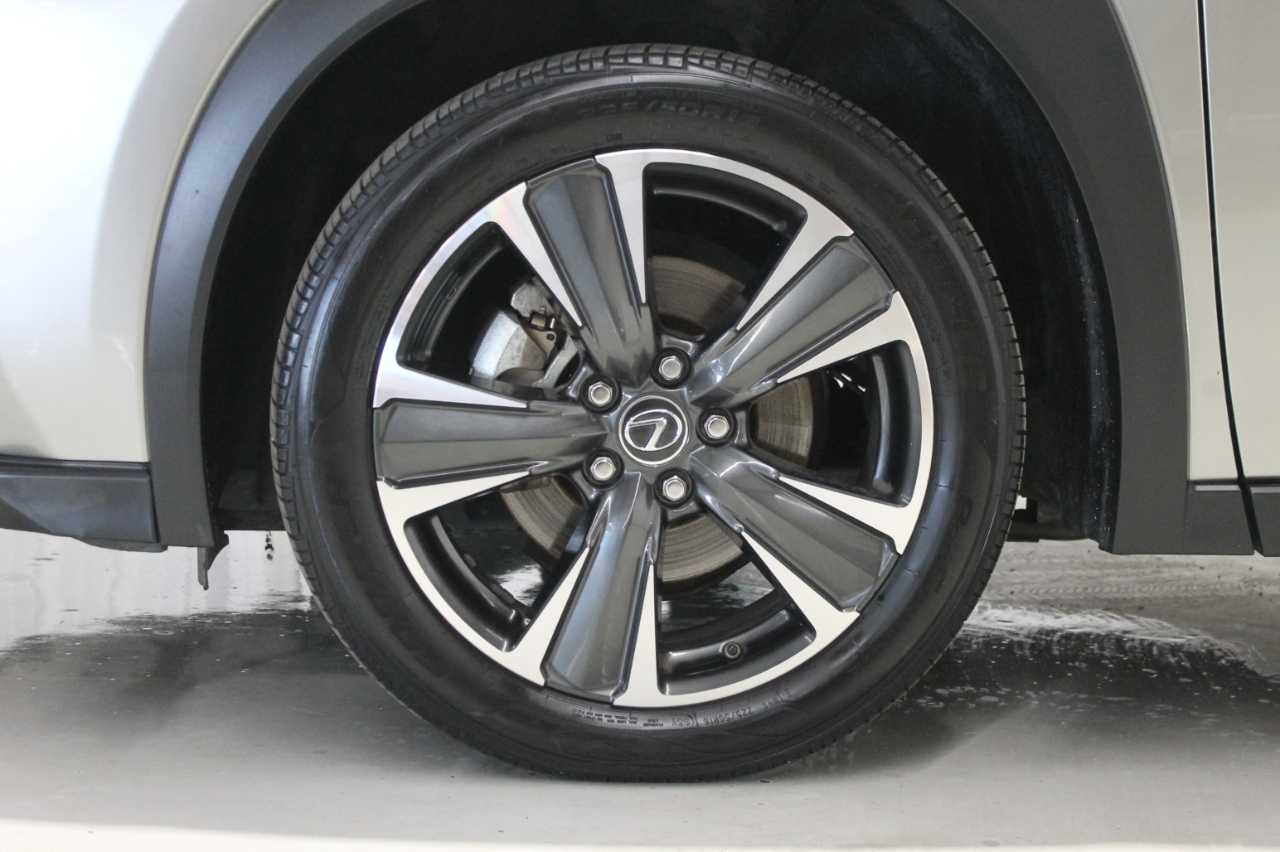 Lexus UX UX 200 FWD 2020