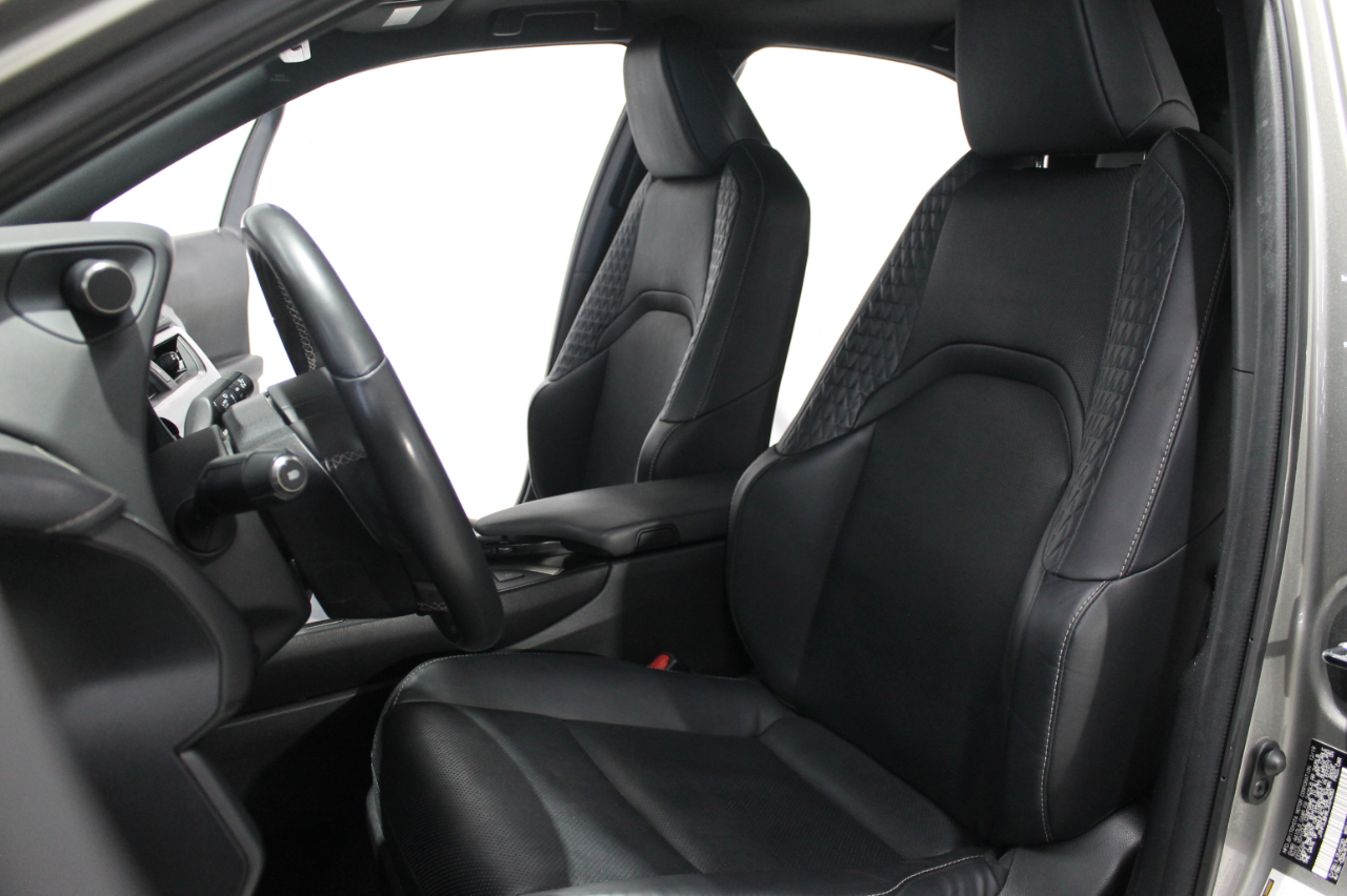 Lexus UX UX 200 FWD 2020